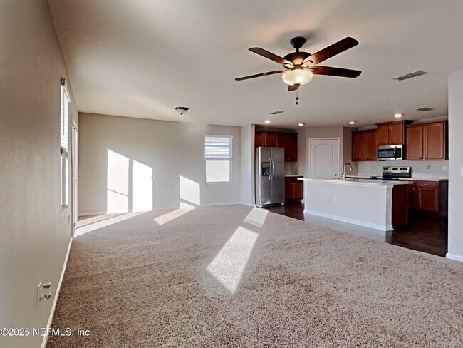 Building Photo - 2171 Pebble Point Dr