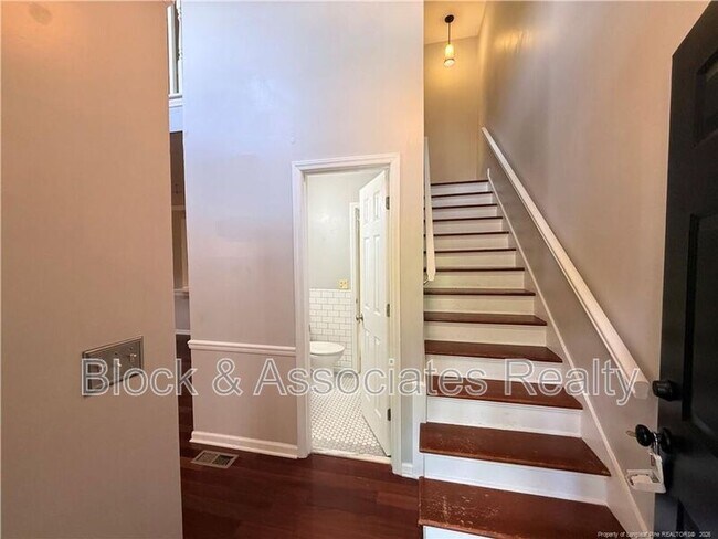 Building Photo - 155 S Ashe St