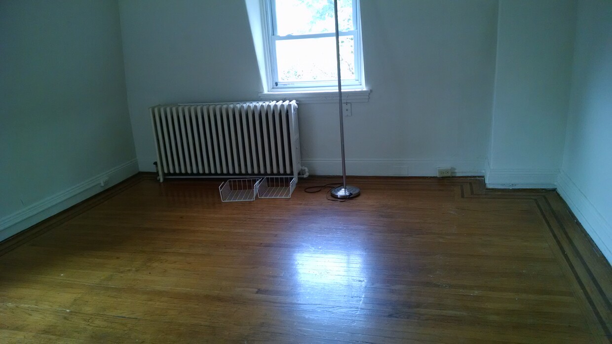 Primary Photo - 4103 Pine St