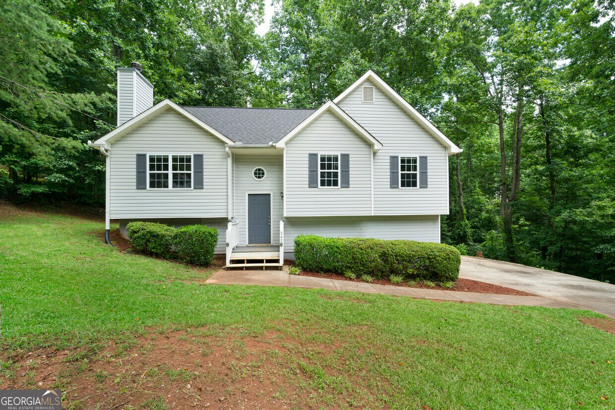 Primary Photo - 347 Farm Brook Ln