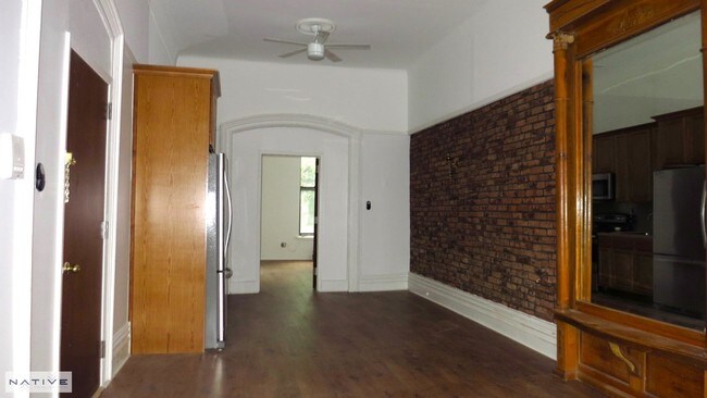 Building Photo - 93 Decatur St