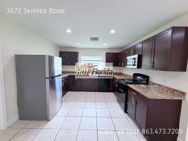 Foto del edificio - 3672 Skipper Rd