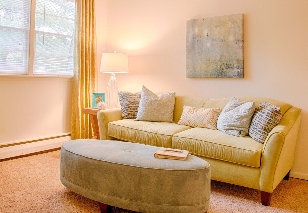 Apartments at Pine Brook Apartments 1314 Wharton Dr Newark, DE