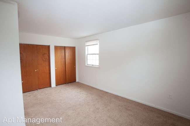 Building Photo - 312 E Ridley Ave