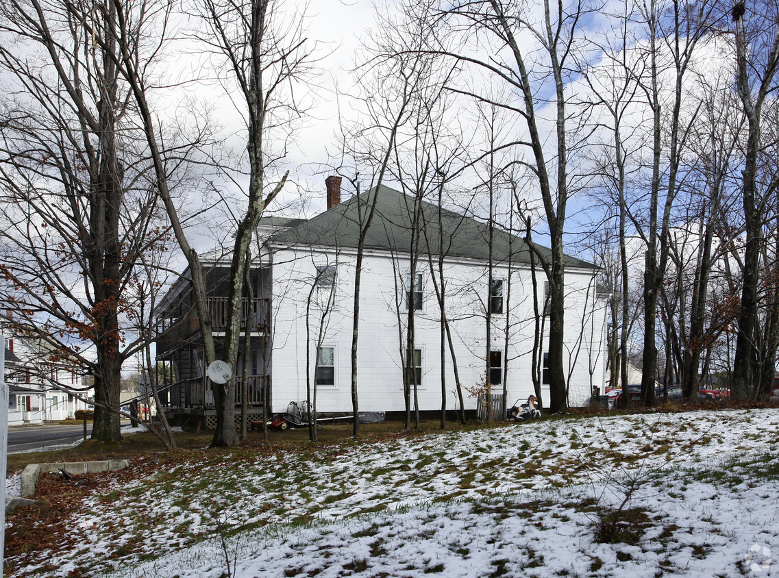 Building Photo - 40 Peterborough St