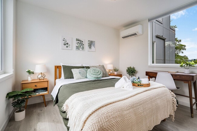 Foto del edificio - 1414 E Howell St