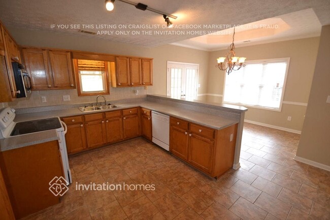 Building Photo - 717 Thornapple Trail SW