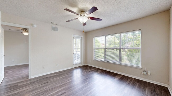 Interior Photo - Altamira Place Apartment Homes