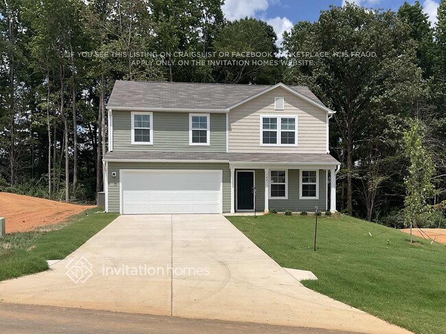 Building Photo - 702 Fleer Rd