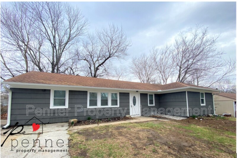 Primary Photo - 11305 Lewis Ave