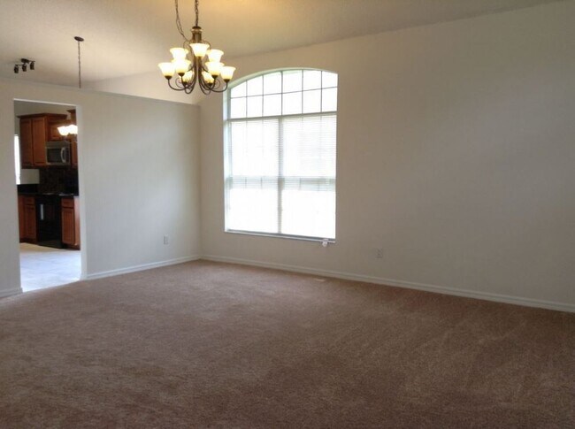 Building Photo - 321 Lexingdale Dr