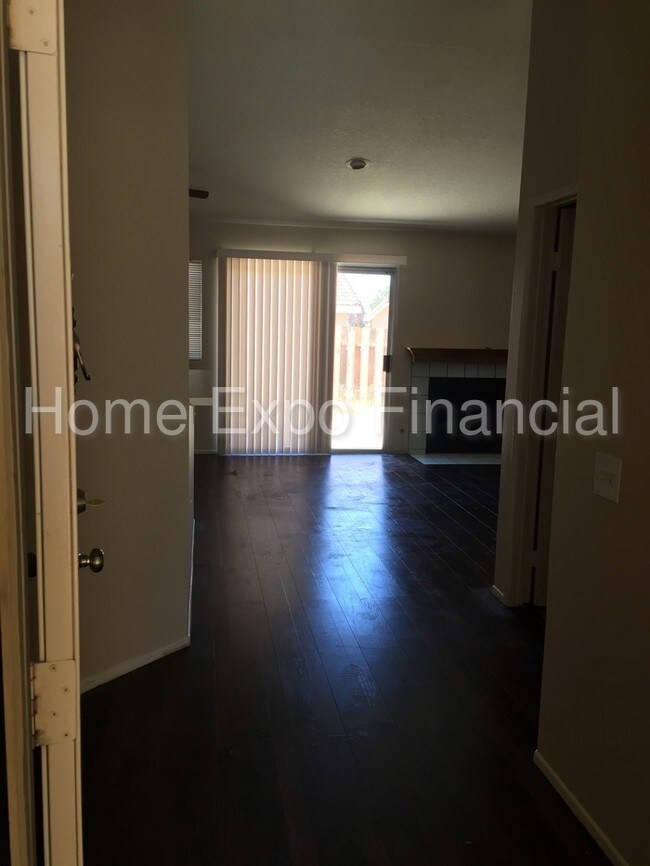 Building Photo - Tenant pays ALL utilities.