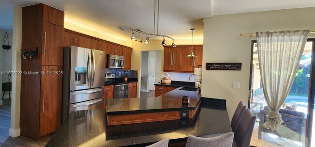 Foto del edificio - 15820 Sedgewyck Cir N