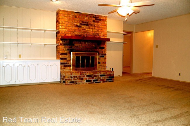 Foto del edificio - 5909 Rayburn Dr