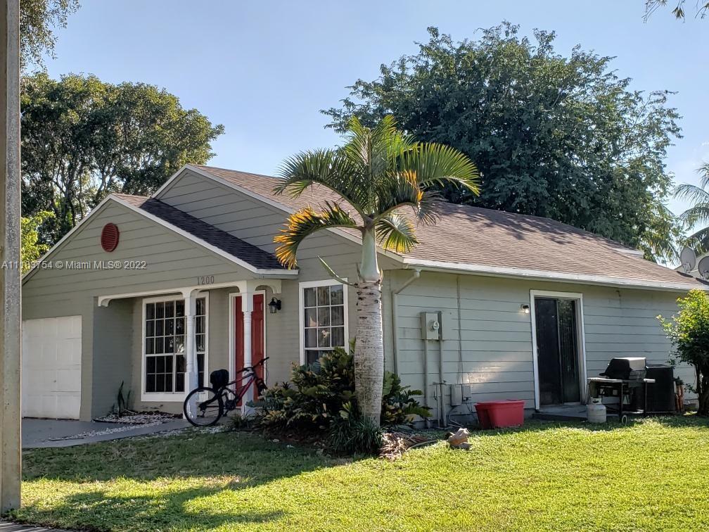 1200 SW 85th Ave, Pembroke Pines, FL 33025 House Rental in Pembroke