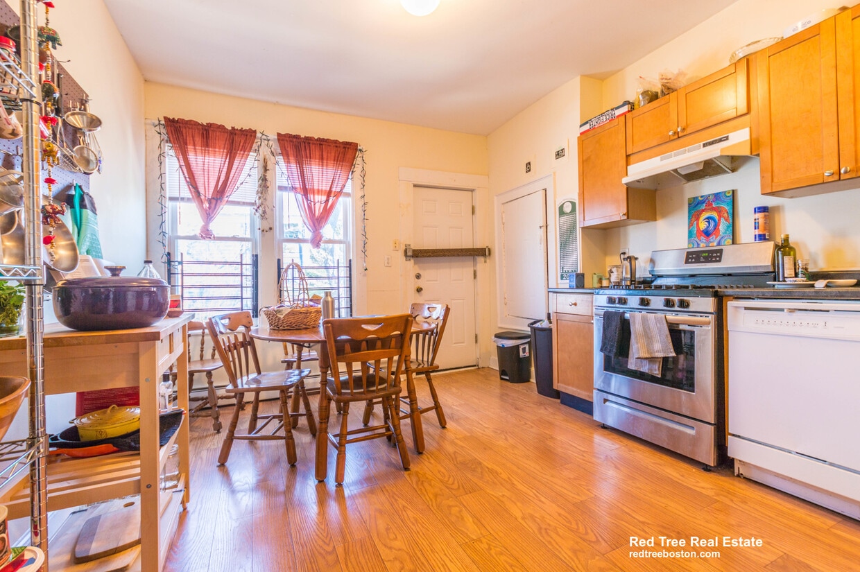 Photo - 48 Green St. Unit 3