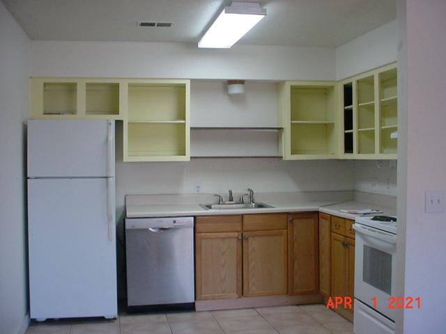 Foto del edificio - 623 E 11th Street