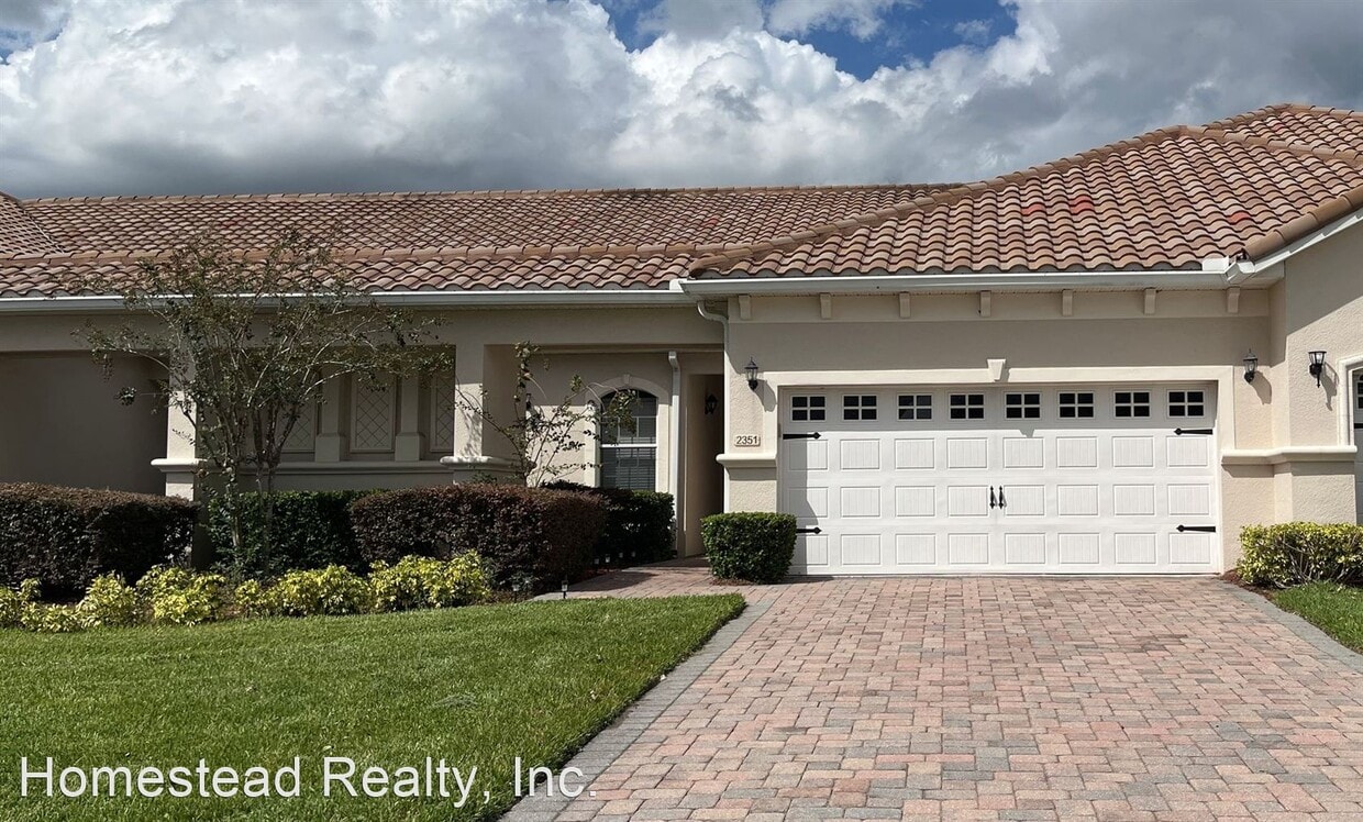 2351 Painter Ln, Kissimmee, FL 34741