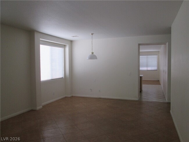 Building Photo - 8049 Palace Estate Ave