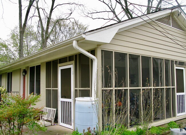 Foto del edificio - 145 Seminole Ave