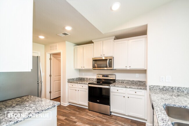 Foto del edificio - 626 Wild Tulip Ct