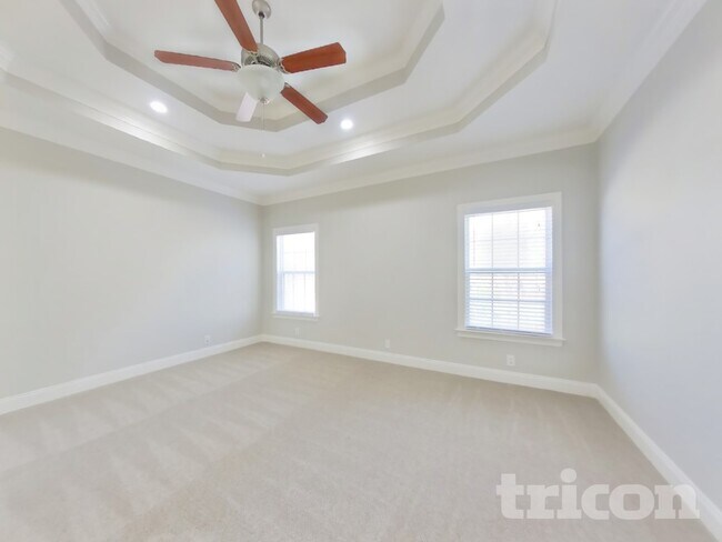 Building Photo - 1527 Dewsbury Dr