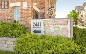 Building Photo - 2441 Greenwich Dr