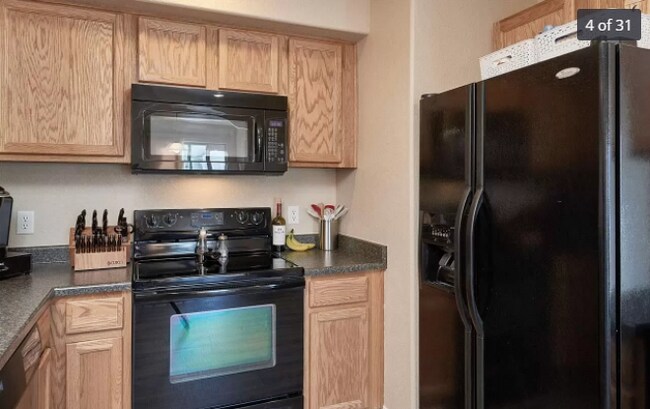 Building Photo - 6963 Boot Strap Ct