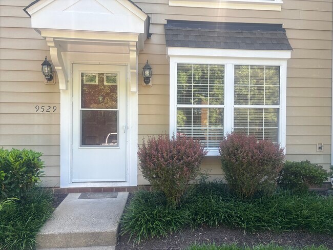 Foto del edificio - 9529 Kimberly Lynn Cir
