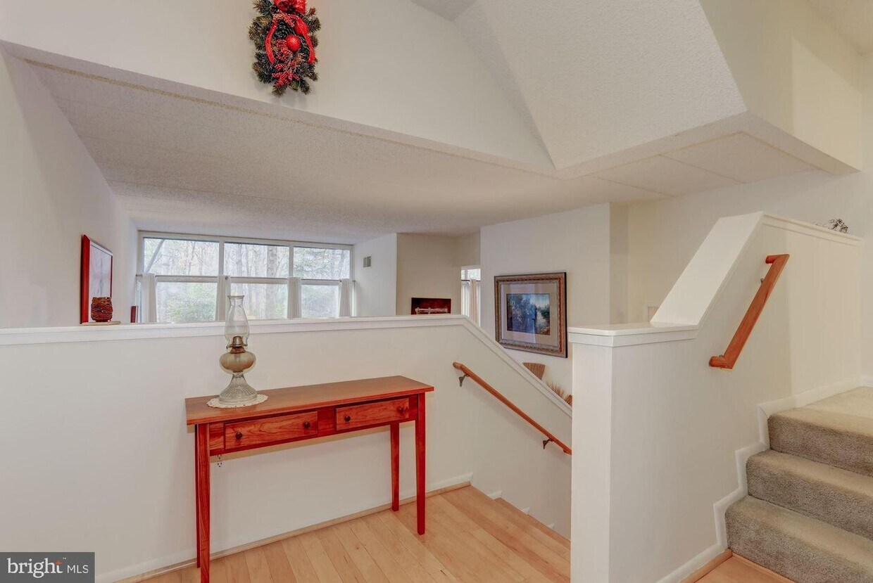 Primary Photo - 11561 Rolling Green Ct
