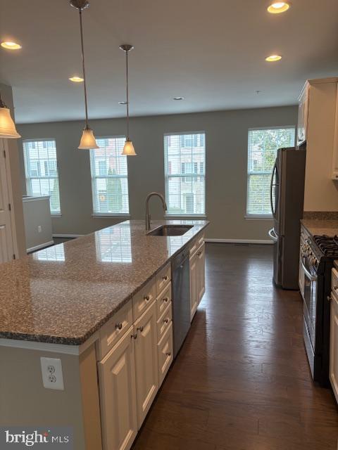 Foto del edificio - 7846 River Rock Way