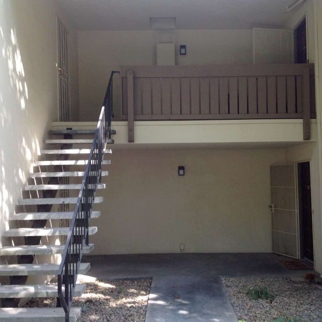 Foto del edificio - 3701 Colonial Dr