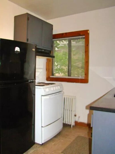 Building Photo - 4 Smith St