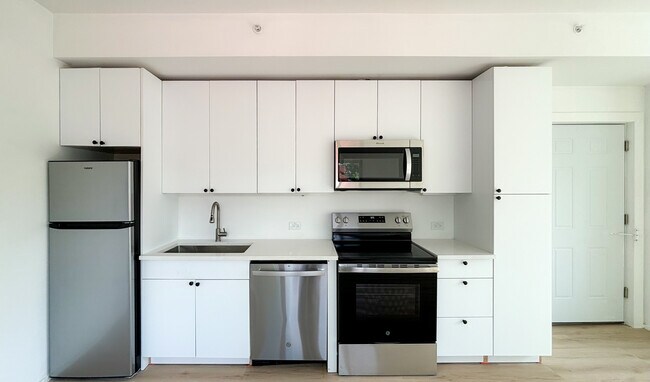 Kitchen - 3154 6th Ave