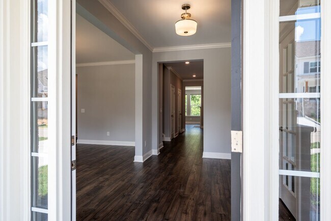 Foto del edificio - **LIKE NEW, EXECUTIVE HOME IN SOUGHT-AFTER LADD PARK NEIGHBORHOOD, FRANKLIN, TN**