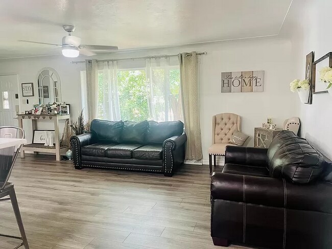 Foto del edificio - 1916 W 20th St