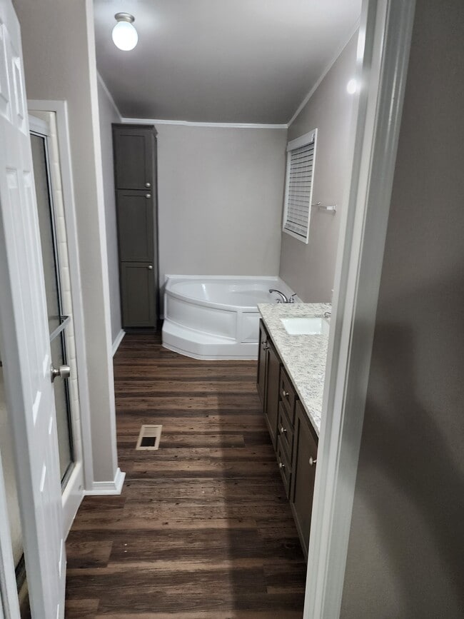 Foto del edificio - 640 Houston St