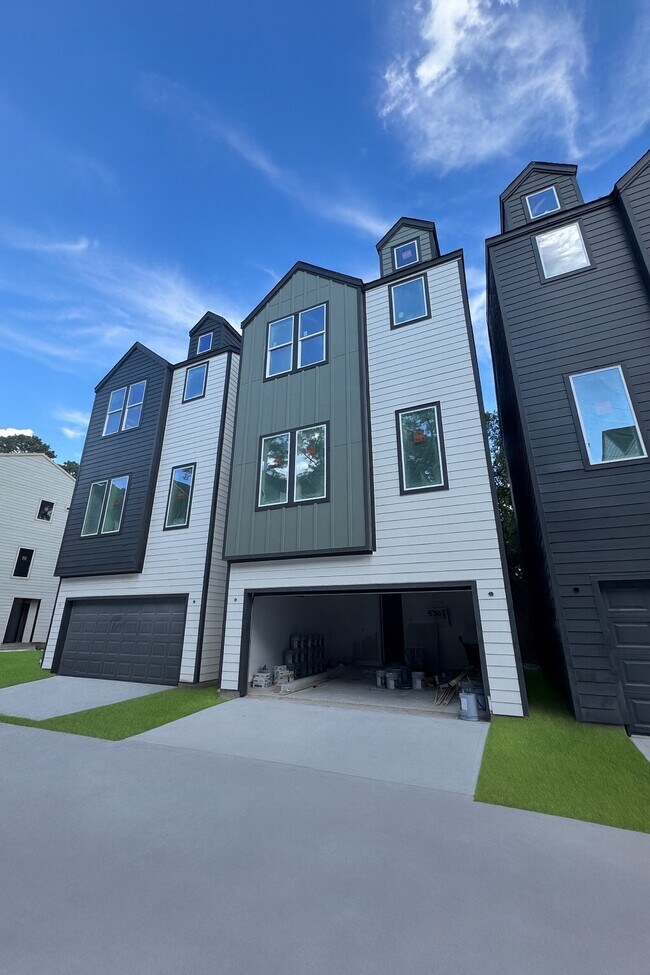 Foto del edificio - 5306 Kindred Garden Ln