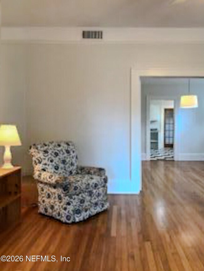 Foto del edificio - 3664 Riverside Ave