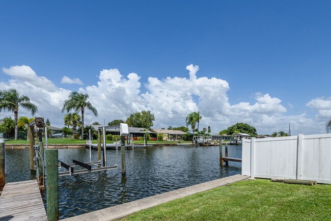 Foto del edificio - 1053 Apollo Beach Blvd