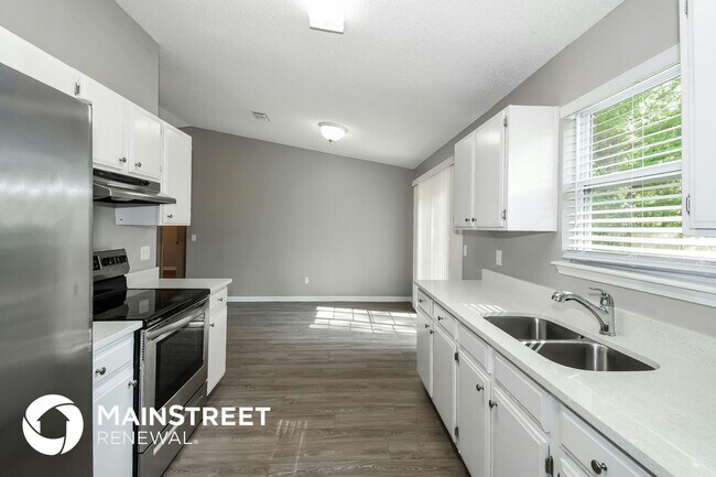 Foto del edificio - 2419 Winterwood Cir E