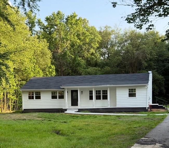 Building Photo - 2238 Lockwood Chapel Rd