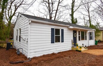 Building Photo - 3601 Orchard Cir
