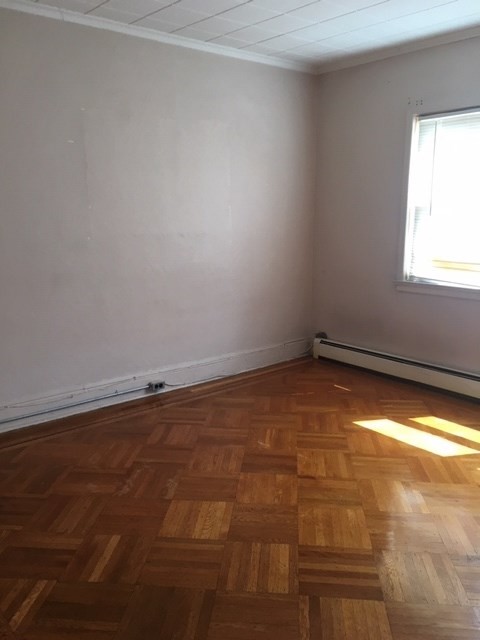 Building Photo - 79-81 W 54th St