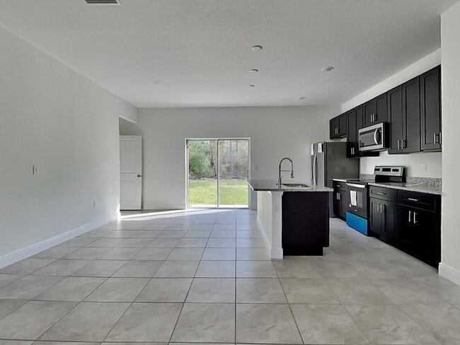 Building Photo - 560 Marion Oaks Blvd