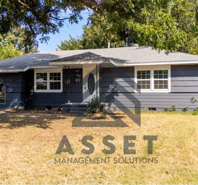 Building Photo - RENT TO OWN – Warr Acres!