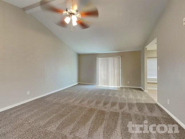 Foto del edificio - 405 Magnolia Dr