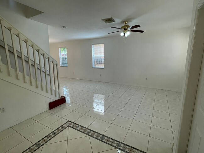 Foto del edificio - 15834 SW 60th Ter