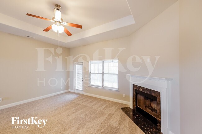 Foto del edificio - 145 Hillcrest Dr