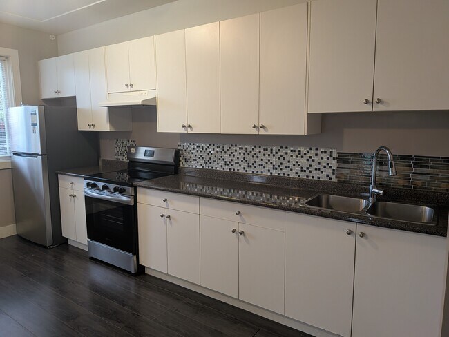 Photo du bâtiment - 9245 Hazel Street2B